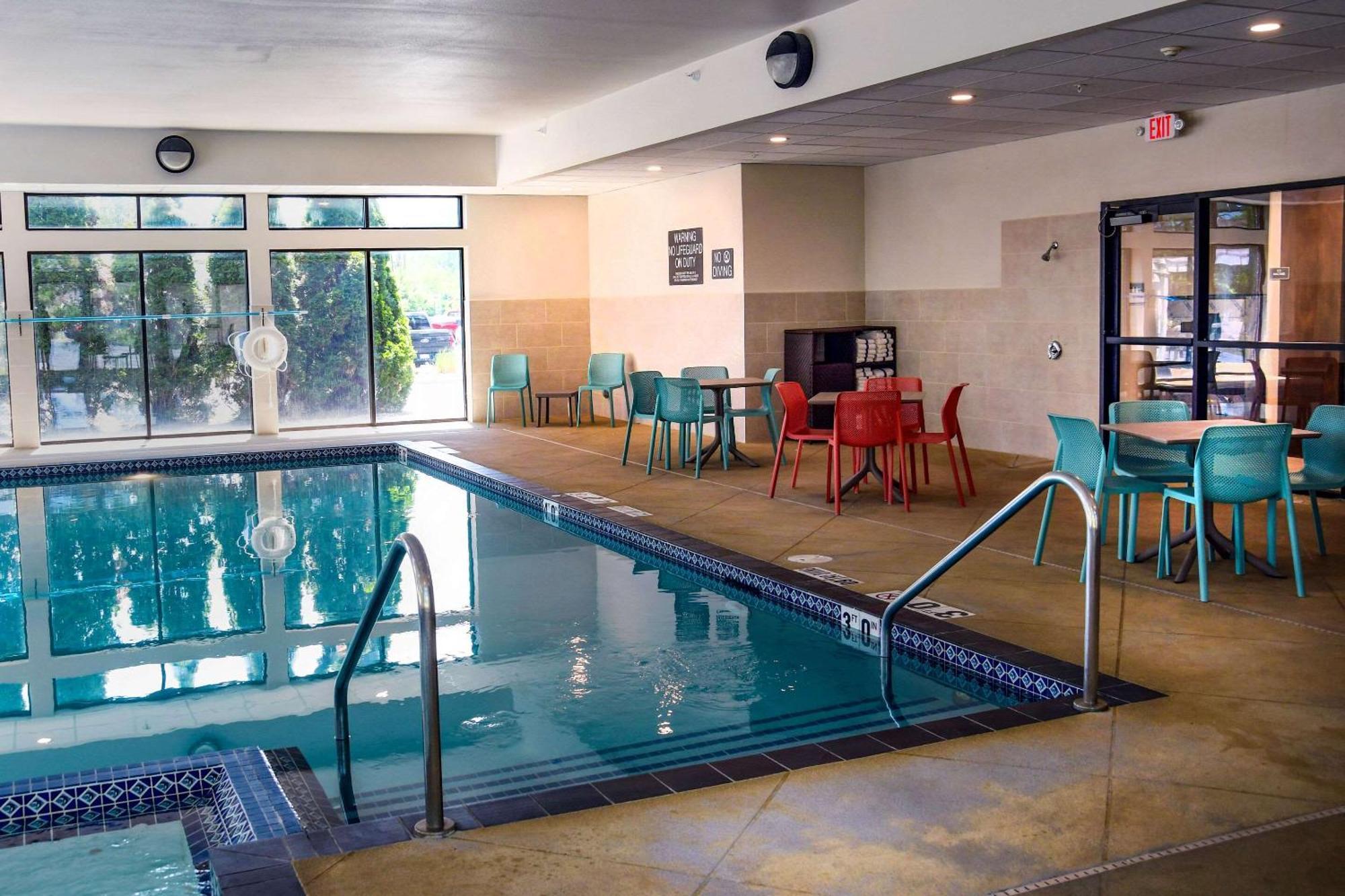 Comfort Inn & Suites Nw Milwaukee Germantown Eksteriør bilde