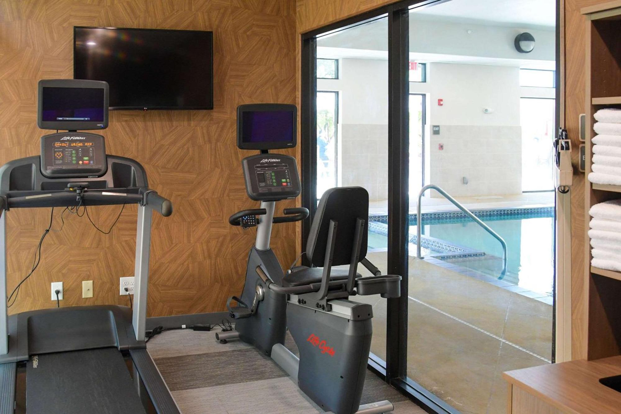 Comfort Inn & Suites Nw Milwaukee Germantown Eksteriør bilde