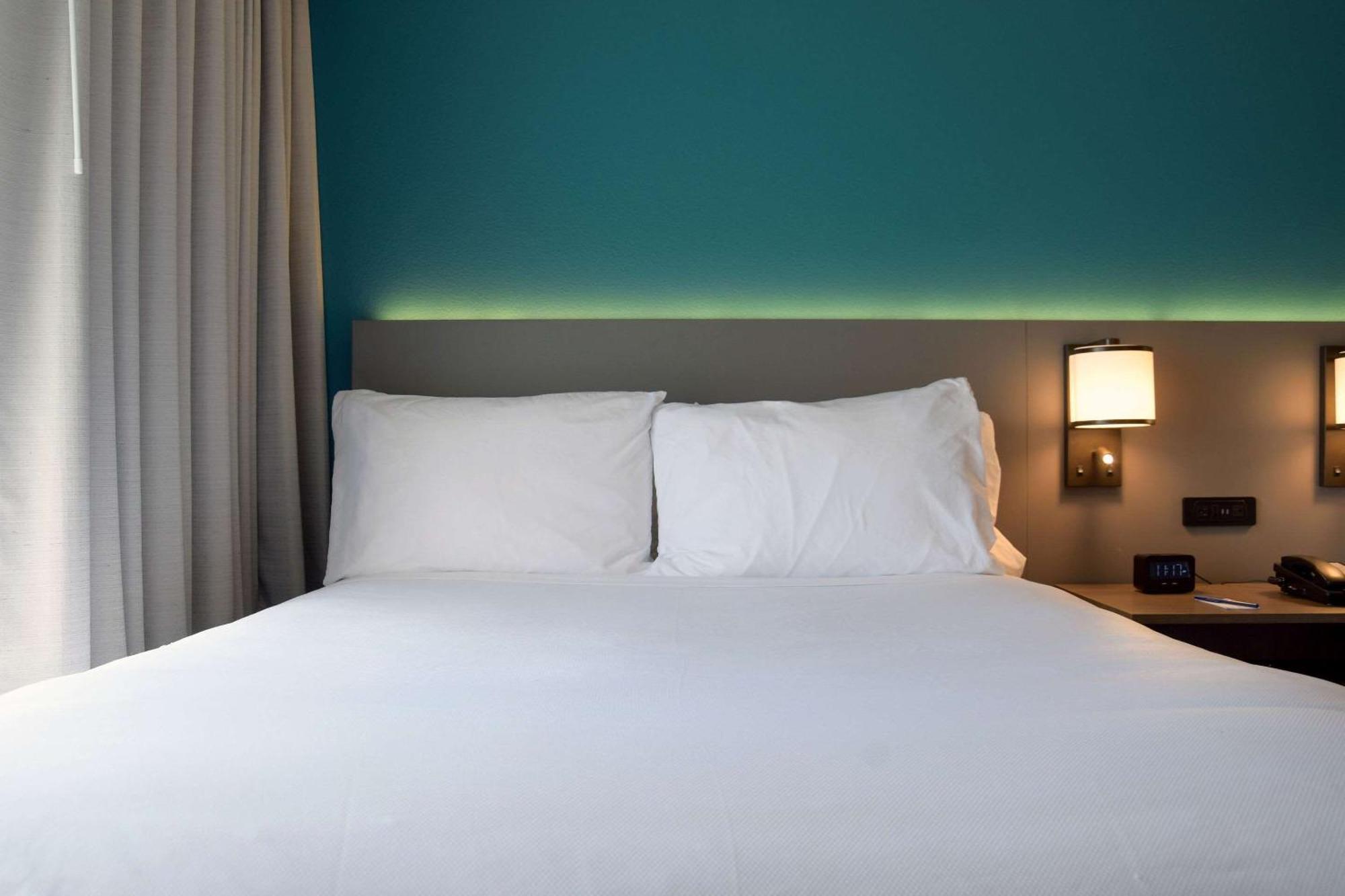 Comfort Inn & Suites Nw Milwaukee Germantown Eksteriør bilde