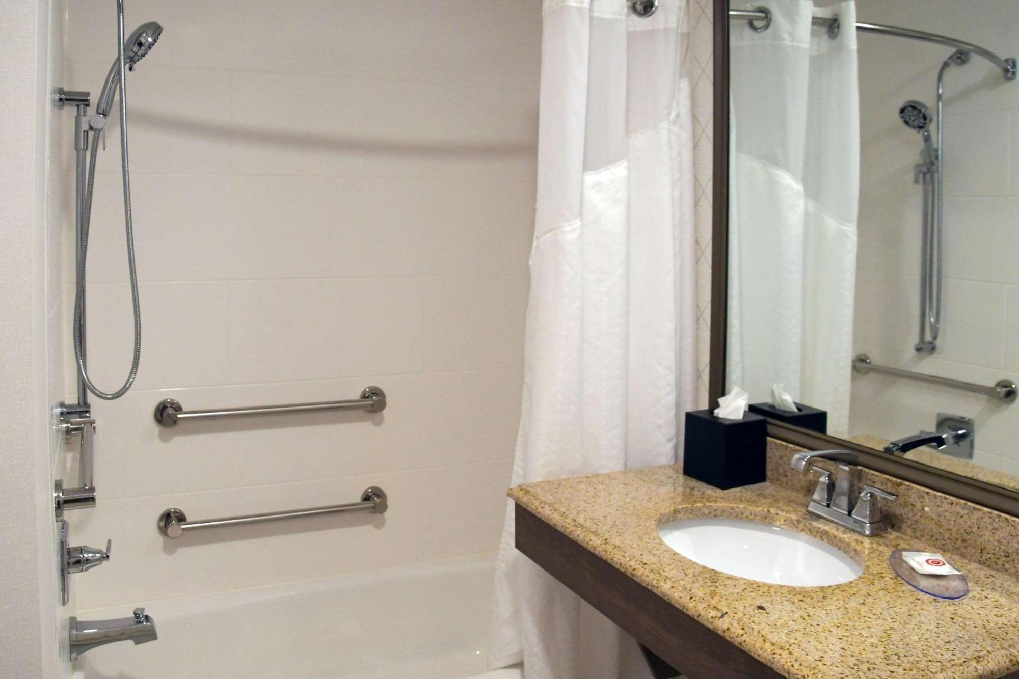 Comfort Inn & Suites Nw Milwaukee Germantown Eksteriør bilde